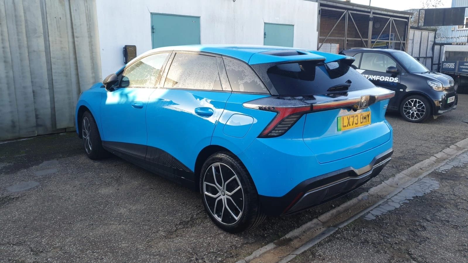Finished car with an even, glossy respray